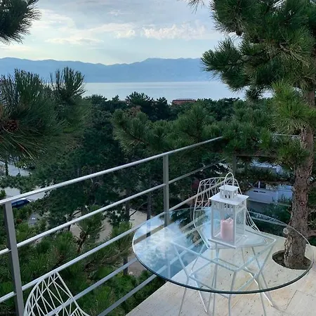 Apartment Shimmer & Shine Baska (Krk)