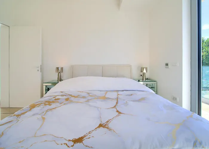 Shimmer & Shine Baska (Krk)