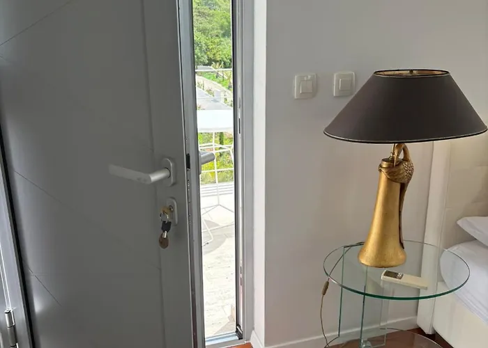 Apartment Shimmer & Shine *
