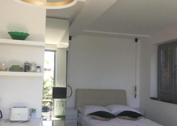 Apartment Shimmer&shine