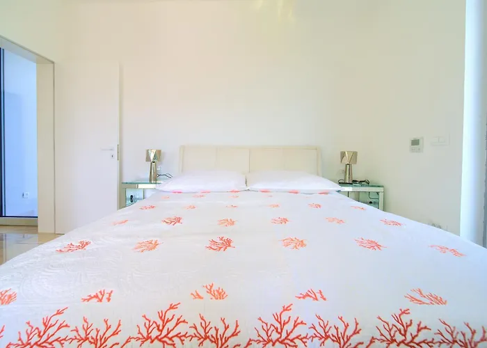 Shimmer&shine Apartment