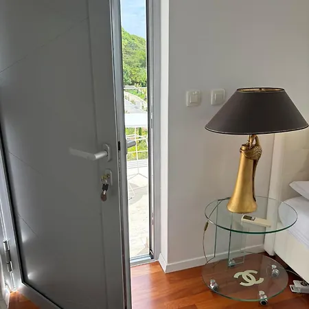 דירה Shimmer & Shine *